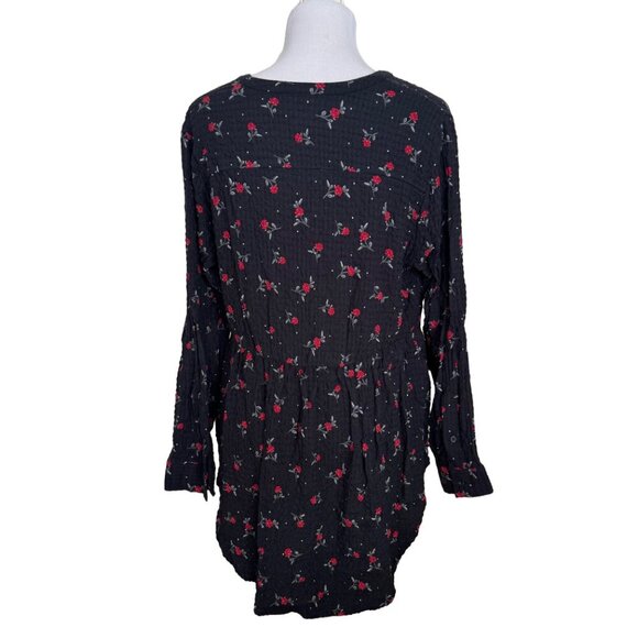 TORRID EMMA BABYDOLL CRINKLE GAUZE LONG SLEEVE BLACK ROSES SZ 0 TUNIC TOP - Picture 3 of 6